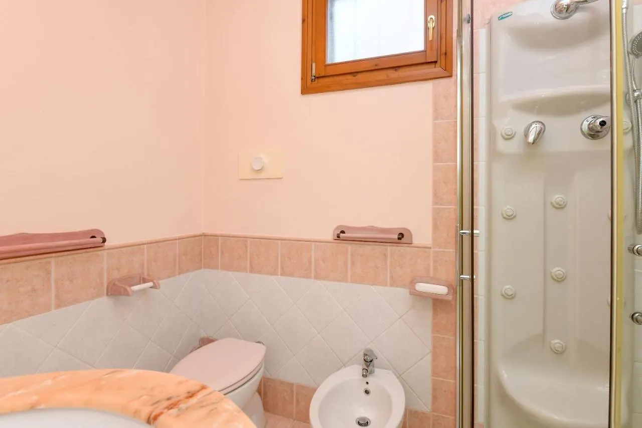 Appartamento Le Giare Polpenazze del Garda 0*,  Italy